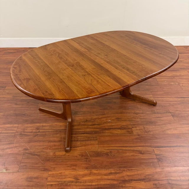 Mid-Century Modern Danish Solid Cherry Oval Dining Table With 2 Leaves - 70"-108" For Sale - Image 3 of 10
