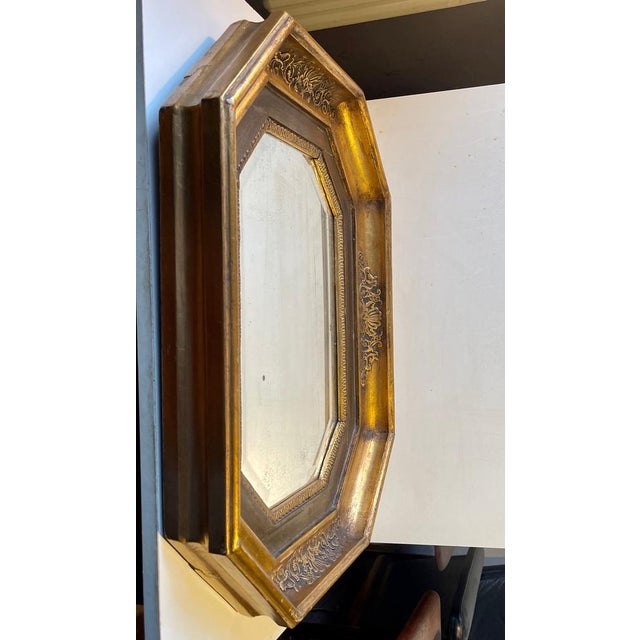 19th Century Scandinavian Octagonal Wall Mirror in Gilded Wood For Sale - Image 6 of 15