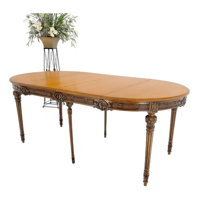 Round Racetrack w/ Two Large Leaves Carved Olive Finish Dining Table MINT! For Sale