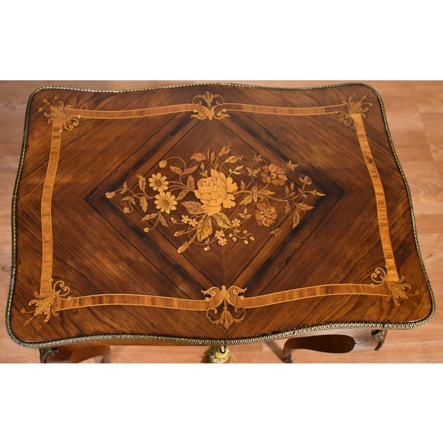 1890s Antique French Louis XV Rosewood Satin Wood Inlay Makeup Vanity Table Accent Table For Sale - Image 14 of 15