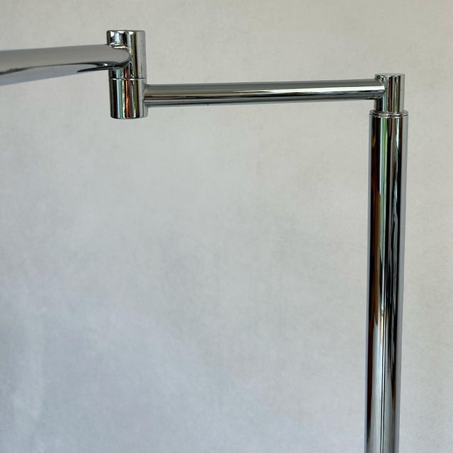 1970s Chrome Floor Lamp with Glass Shelf from Koch & Lowy, 1970s For Sale - Image 5 of 8