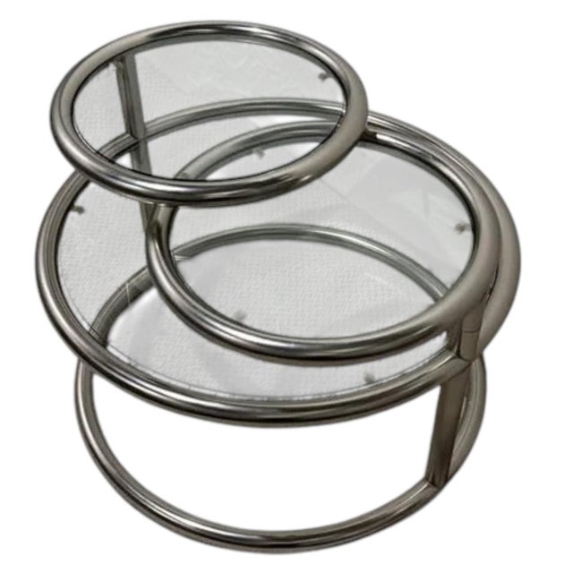 This exceptionally versatile Mid-Century Modern coffee table, a design marvel attributed to the renowned Milo Baughman,...