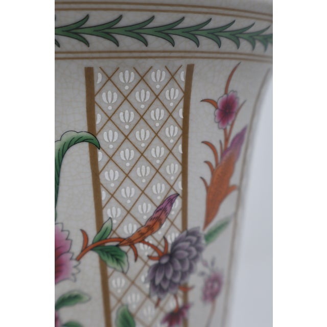 Chinese Porcelain Trumpet Vase With Floral Trellis Decoration & Raised White Accents For Sale - Image 10 of 18