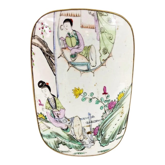 19th Century Large Chinese Porcelain Shard Box of Ladies in a Garden For Sale