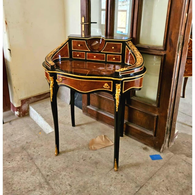 French Ladies Writing Desk With Gallery Rail & 6 Drawers – Bronze Mounted Vanity Desk For Sale - Image 4 of 5
