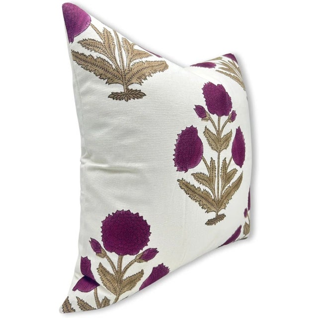 Enhance your living space with the timeless charm of our Fabdivine Block Print Cushion Cover. Expertly handcrafted, this...