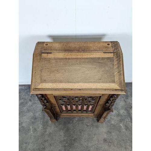 Gothic Prie-Dieu in Carved Walnut For Sale - Image 3 of 9