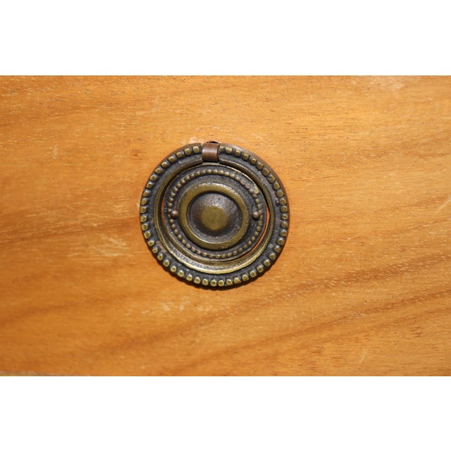 French Faded Mahogany Louis XVI Style Brass Trimmed Marble Top Commode c.1950 For Sale In Philadelphia - Image 6 of 9