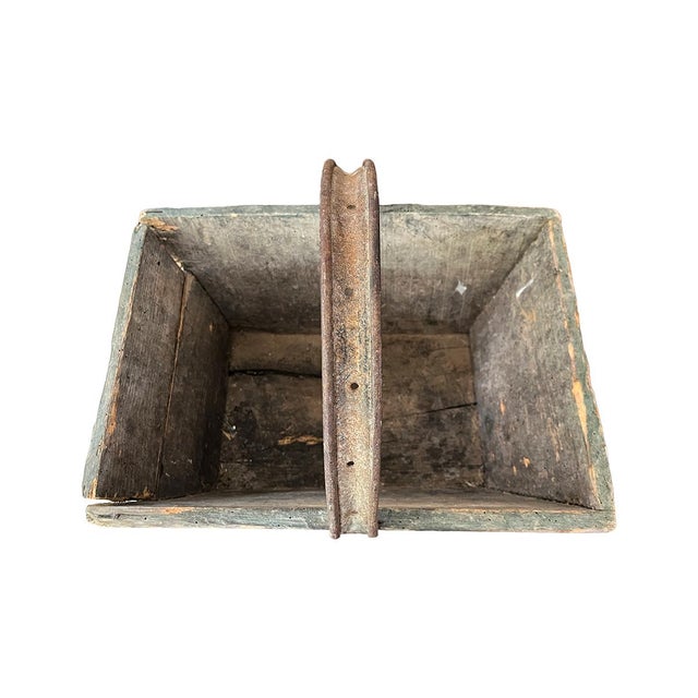 French 19th Century French Grape-Picking Wooden Basket For Sale - Image 3 of 4