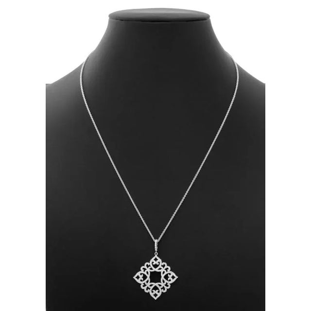 Metal 14k White Gold Diamond Pendant Necklace For Sale - Image 7 of 7