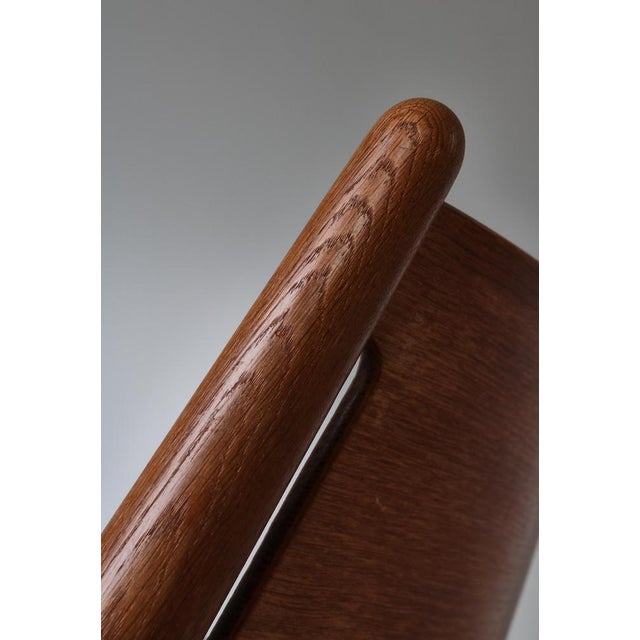 Ch28 Lounge Chair in Patinated Oak attributed to Hans J. Wegner for Carl Hansen & Søn, 1950s For Sale - Image 13 of 16
