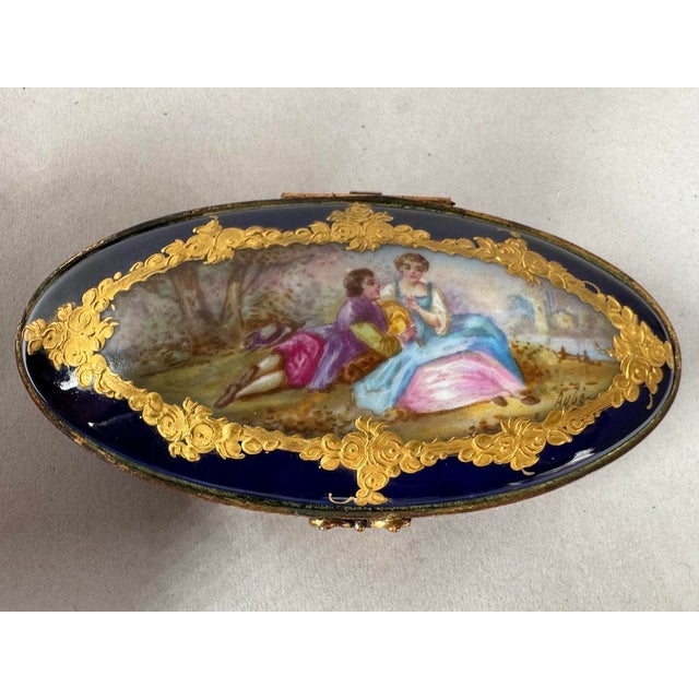 Blue 1860 Sèvres Romantic Blue Gilt Porcelain Trinket Box For Sale - Image 8 of 12