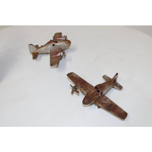 Americana Memorabilia Aircraft Ww2 Twin Engine Toy Planes Set A For Sale - Image 11 of 12