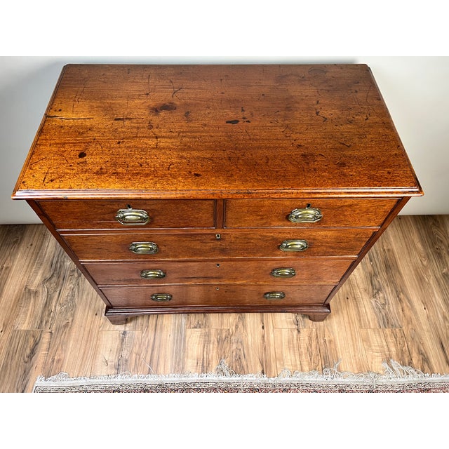 Late Georgian English Mahogany Chest of Drawers, Circa 1780–1810 For Sale - Image 4 of 10