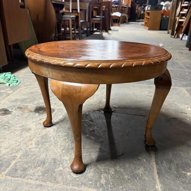 Art Deco Burr Walnut Round Pie Crust Coffee Table For Sale - Image 4 of 7