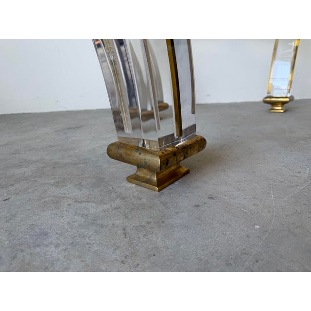 Glamorous Vintage Jeffrey Bigelow Style Lucite & Brass Sculptural Round Coffee Table With Glass Insert For Sale - Image 9 of 12