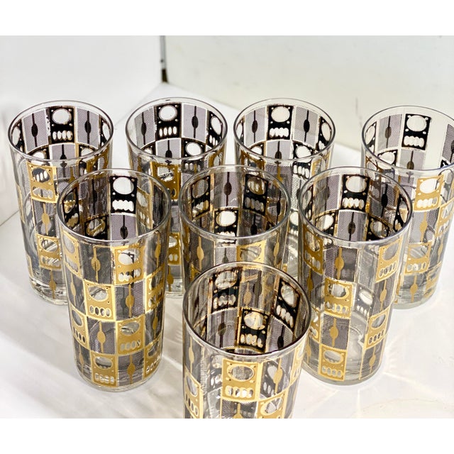 Culver Ltd. 1960s Culver 22k Gold Highball Glasses W/ Caddy – Set of 8 – MCM Barware, Black & Gold Geometric For Sale - Image 4 of 12
