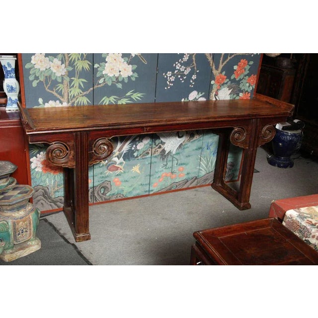 Chinese Mid 19th Century Chinese Carved Elmwood Console Table With Original Finish For Sale - Image 3 of 11