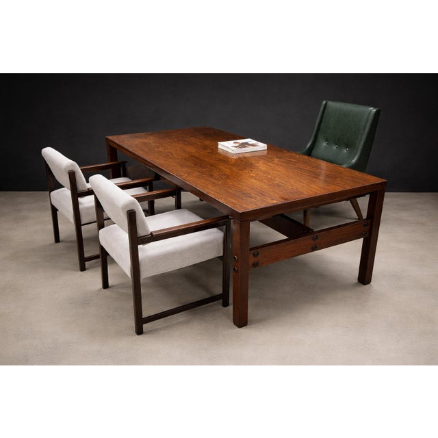 Brazilian Modern Desk with four drawers in Rosewood, Sergio Rodrigues, 1960s - Lot 201A For Sale - Image 11 of 16