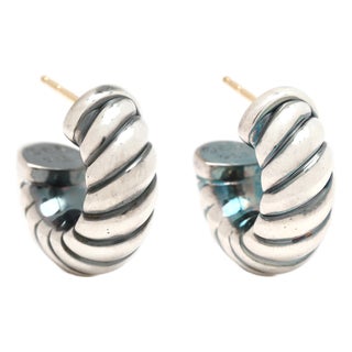 David Yurman Sculpted Cable Hoop Earrings, Sterling Silver, 14k Yellow Gold, Pair For Sale