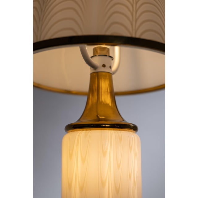 White Murano Glass Table Lamps by F. Fabbian for Mazzega, 1970s, Set of 2 For Sale - Image 8 of 12