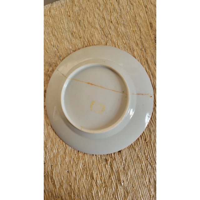 Pair of Vintage Famille Rose Medallion Plate Set For Sale - Image 4 of 4