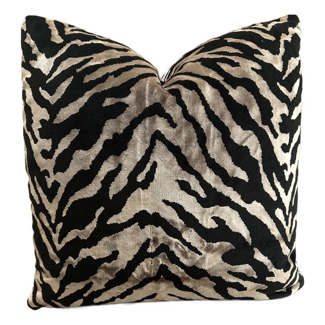 Handcrafted Decorative Pillow Case For Sale