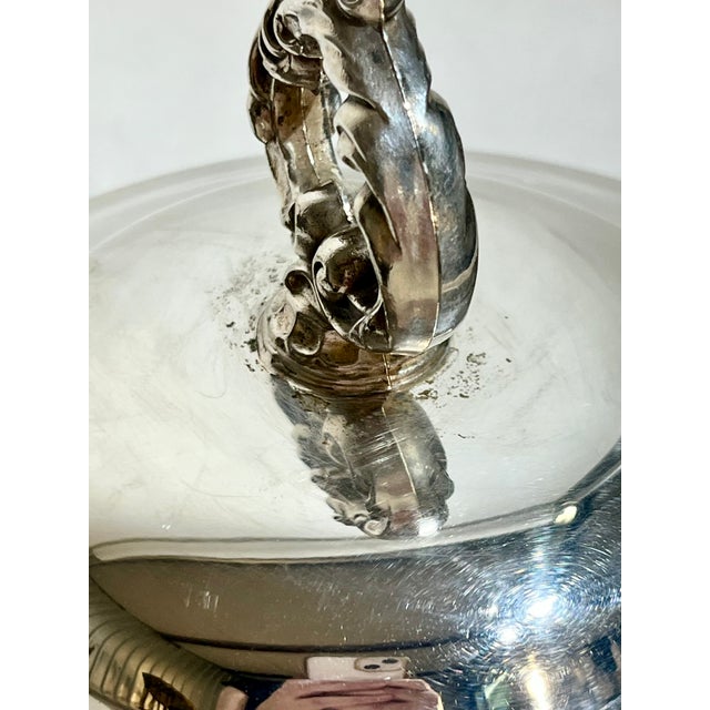 Vintage Oneida Silverplate Ice Bucket With Lid & Milk Glass Liner For Sale - Image 14 of 16