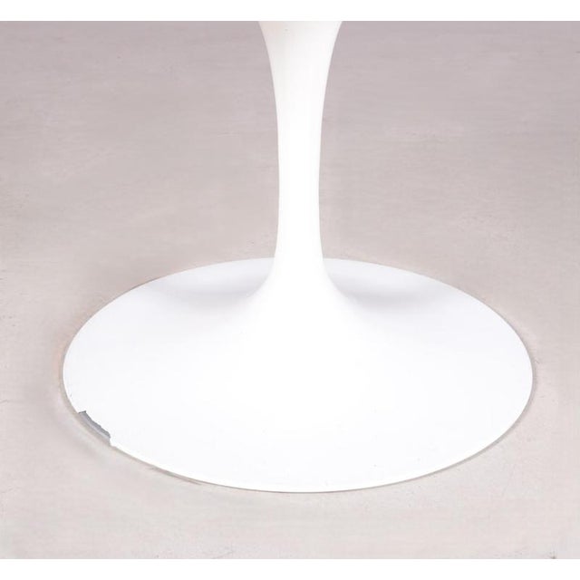 Tulip Side Chair in White Coated Aluminium with Plastic and Fabric Cushion by Eero Saarinen for Knoll Int. USA, 1970s For Sale - Image 3 of 12