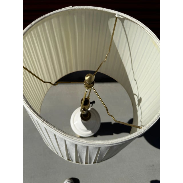 Vintage Westwood Industries White Porcelain/Brass Table Lamp For Sale In Palm Springs - Image 6 of 11