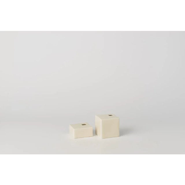 Contemporary Set of 2 Table Jars For Sale - Image 3 of 3