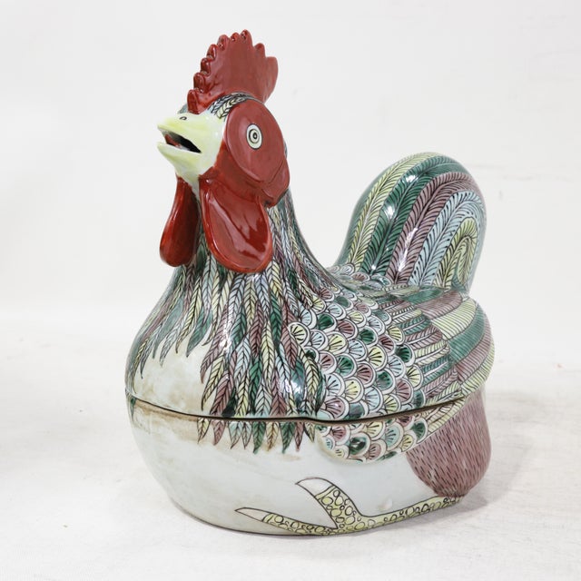 Vintage Chinese Famille Verte Porcelain Rooster Hand-Painted Covered Bowl For Sale - Image 9 of 14