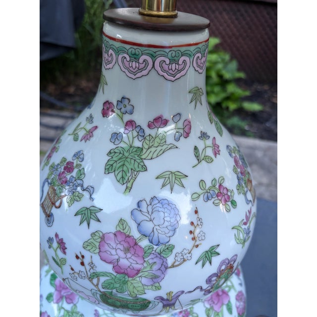 1960s Pair of Vintage Chinese Famille Rose Double Gourd Porcelain Table Lamps For Sale - Image 5 of 12