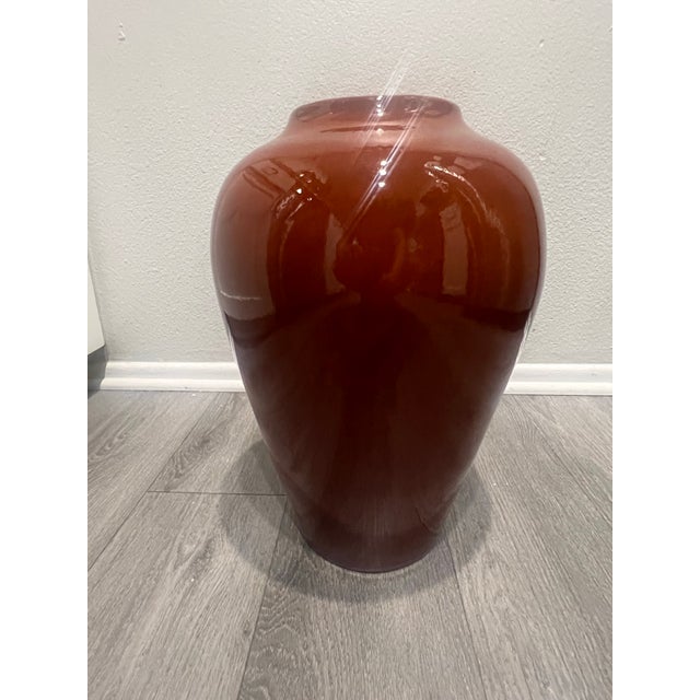 Art Deco Vintage Postmodern 1980s Burnt Orange Ceramic Urn Sand Jar Shaped 16 Inch Floor Vase Art Deco For Sale - Image 3 of 8