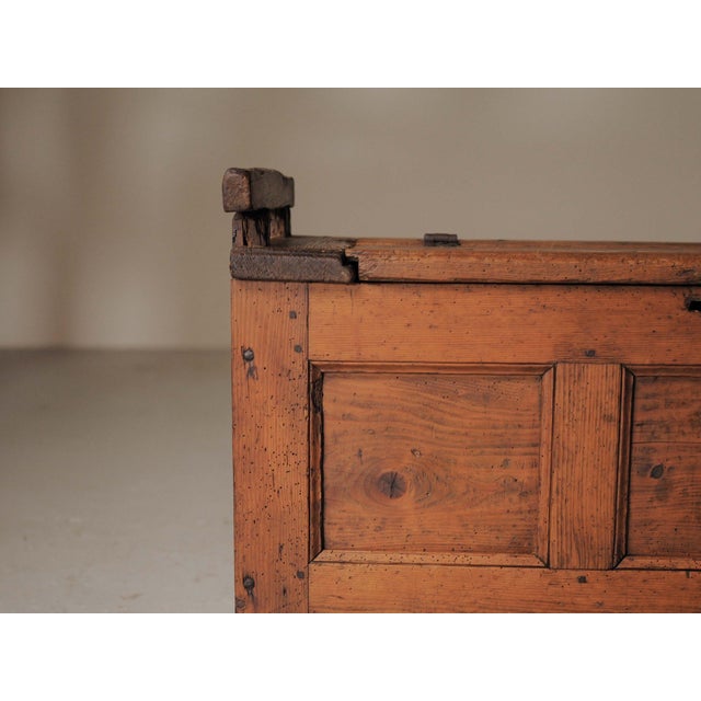 19th Century Mountain Folk Art Pine Storage Bench, France For Sale - Image 11 of 18