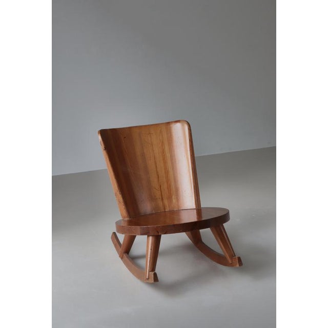 Modern Swedish Rocking Chair in Pine & Sheepskin attributed to Göran Malmvall, 1930s For Sale - Image 17 of 18