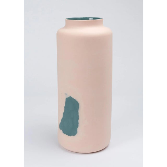 Contemporary Panta Rhei Erosion Vase by Jihye Kang For Sale - Image 3 of 6