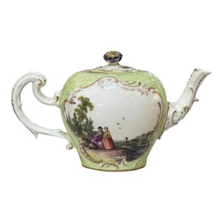 18th Century German Decorated Meissen Teapot For Sale