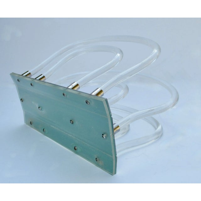 Vintage C.1960's Mid-Century Dorothy Thorpe Tubular Lucite & Chrome Magazine Rack For Sale - Image 10 of 12