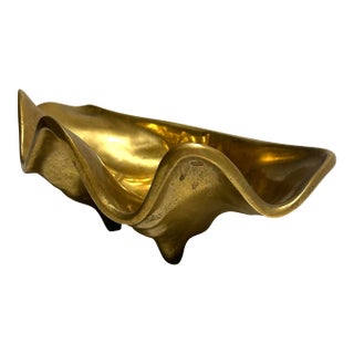 MCM Hollywood Regency Gump's Made in Hong Kong Solid Brass Seashell Catchall For Sale