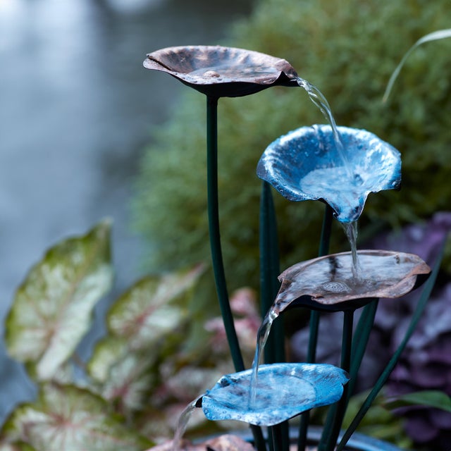 Kenneth Ludwig Chicago Bronze Metal Lotus Leaf Fountain 22"H For Sale - Image 4 of 4