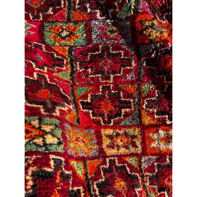 Brick Red Vintage Moroccan Boujad Rug – 1970s Haouz Tribal Area Rug For Sale - Image 8 of 9