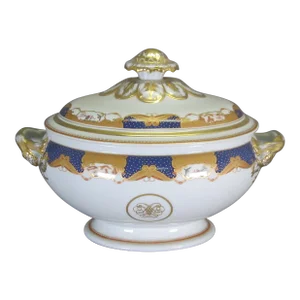 1950s Vista Alegre Mattahedeh Reproduction Chinese Export Tureen