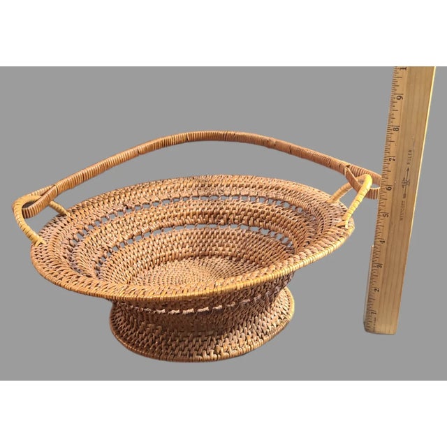 Mid 20th Century Vintage Wicker Tightly Woven Basket With Handle For Sale - Image 9 of 11