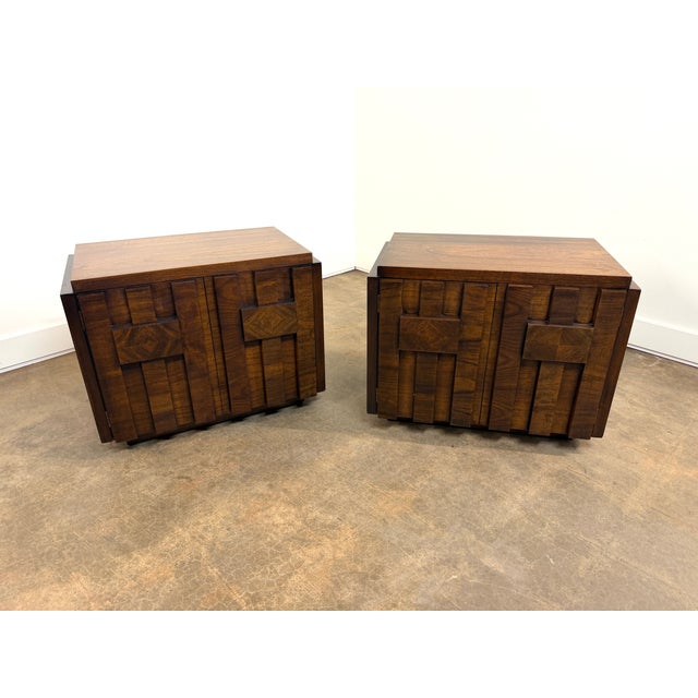 Pair of Lane Staccato Brutalist Walnut Nightstands or End Tables, 1970s For Sale - Image 12 of 16