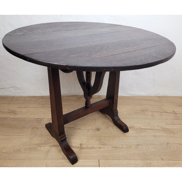 Antique French Vigneron Wine Tasting Table in Oak, 1850 For Sale - Image 3 of 18