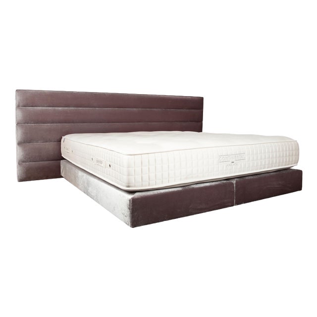 La Donna Bed in Silver Fabric with Cashmere Mattress from Cocoon For Sale