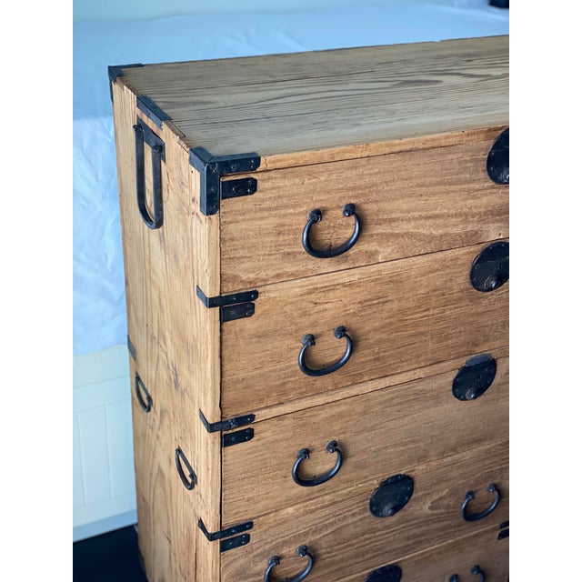Wood 19th Century Japanese Tansu Chest For Sale - Image 7 of 8