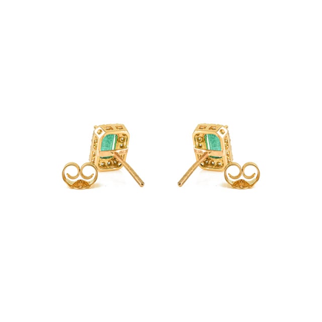 Metal Modern Style 1.83 Ct Emerald Stud Earrings With Natural Diamonds in 18k Gold- A Pair For Sale - Image 7 of 13