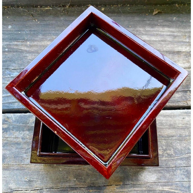 Oxblood Red Mid 20th Century Korean Lacquer Vanity Box With Iridescent Mother-of-Pearl Inlay For Sale - Image 8 of 9
